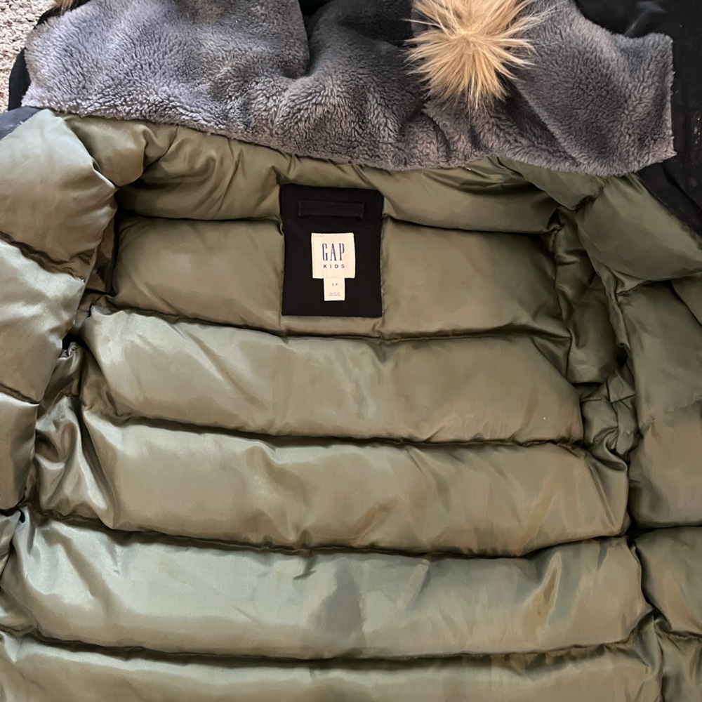 GAP Cold Control Parka ✨ - Picture 3 of 4